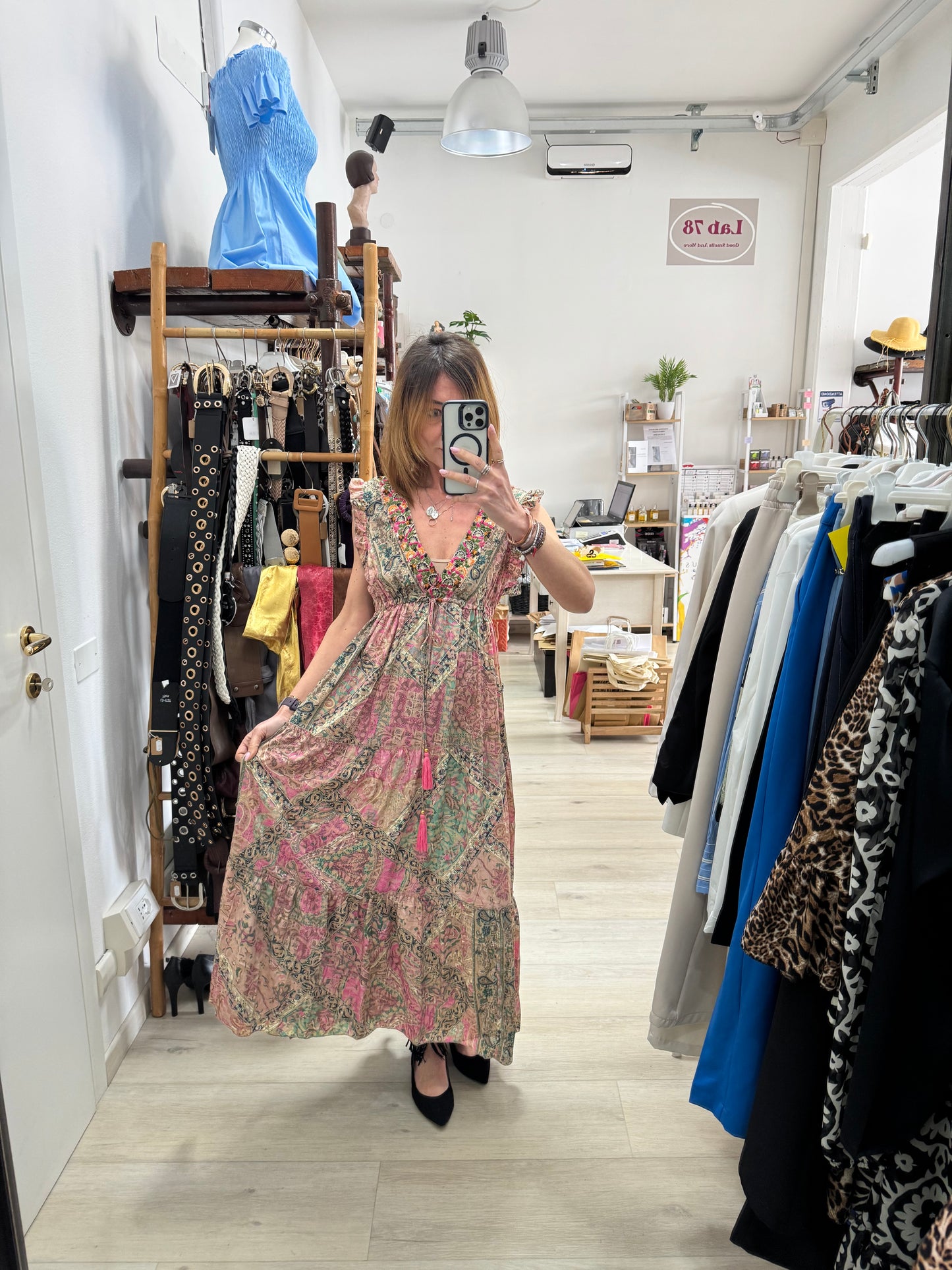 Abito boho con nappine