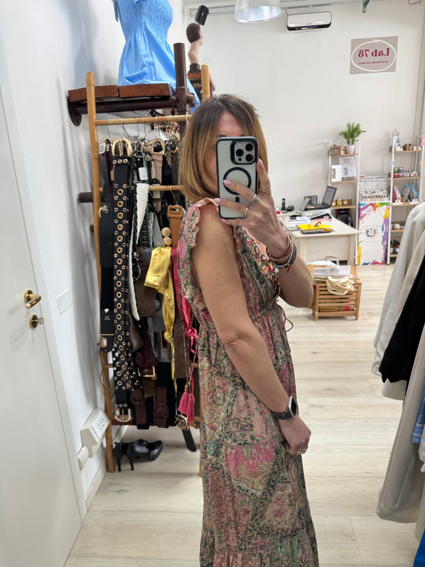 Abito boho con nappine