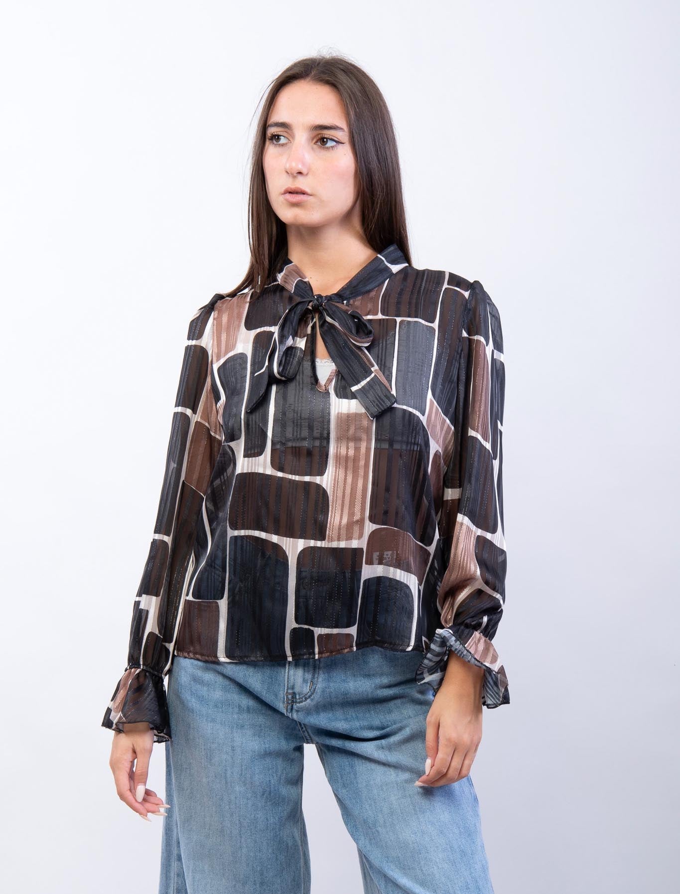 Blusa con nodo