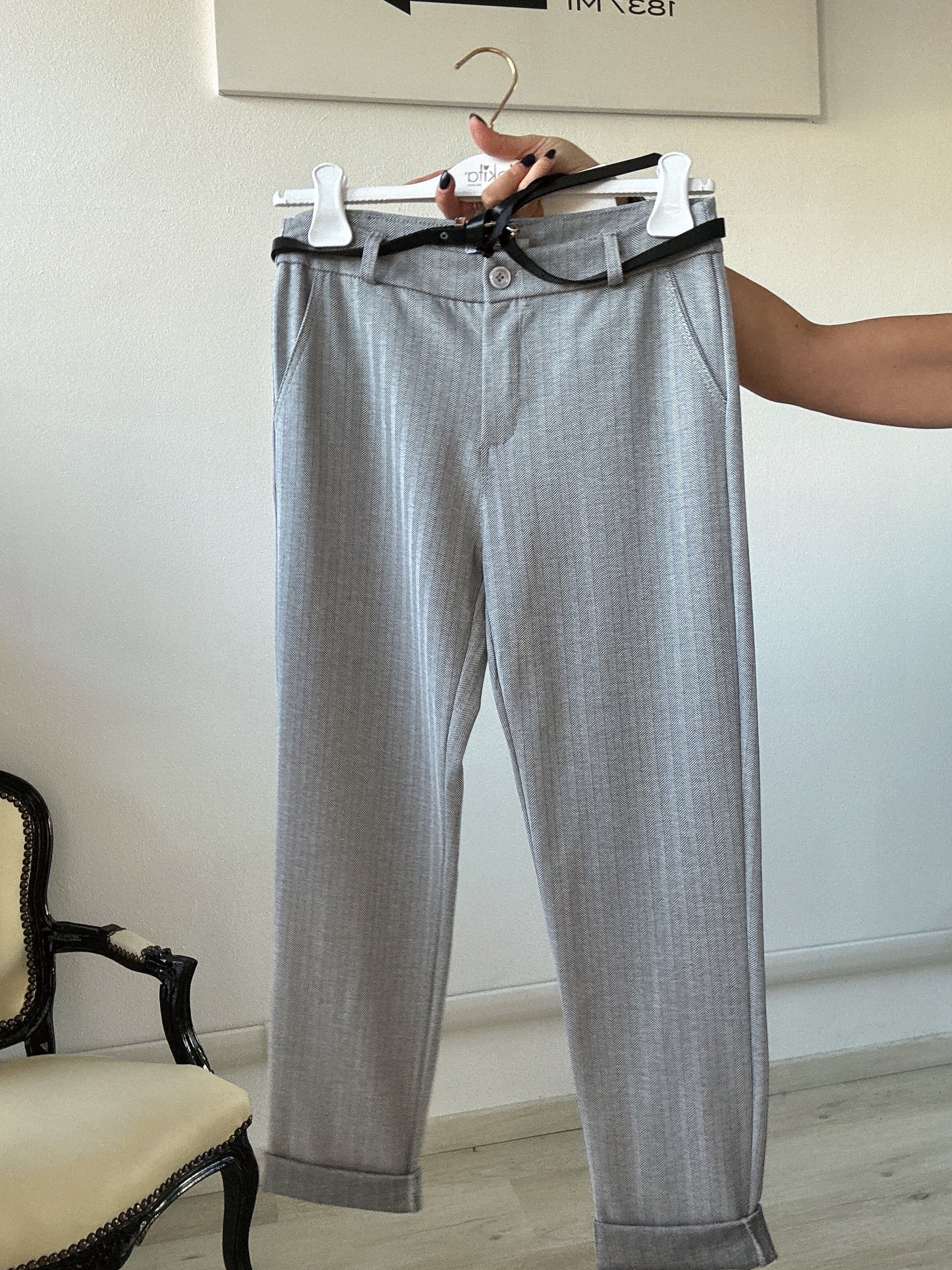 Pantalone skinny spigato