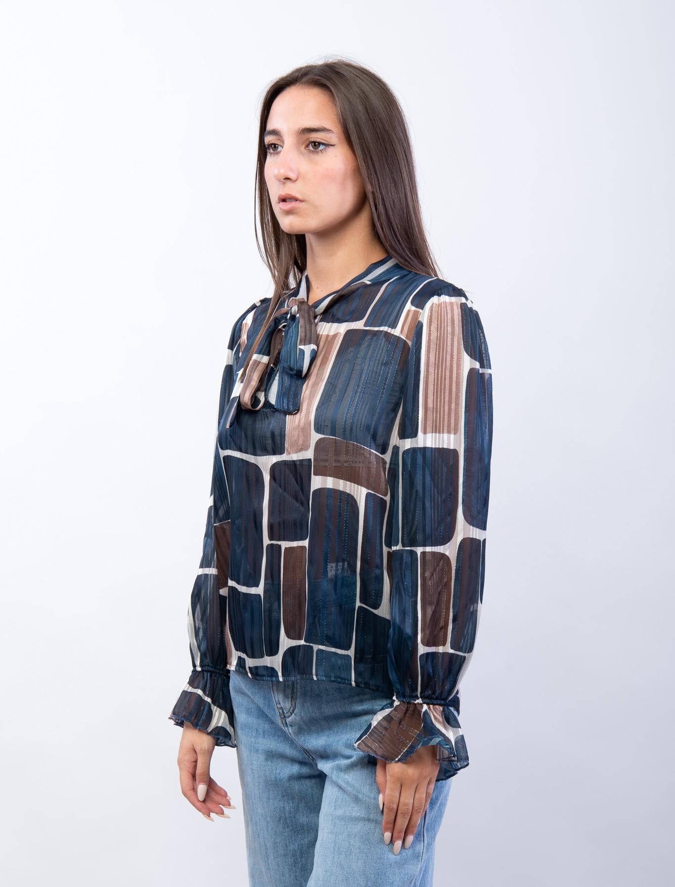 Blusa con nodo
