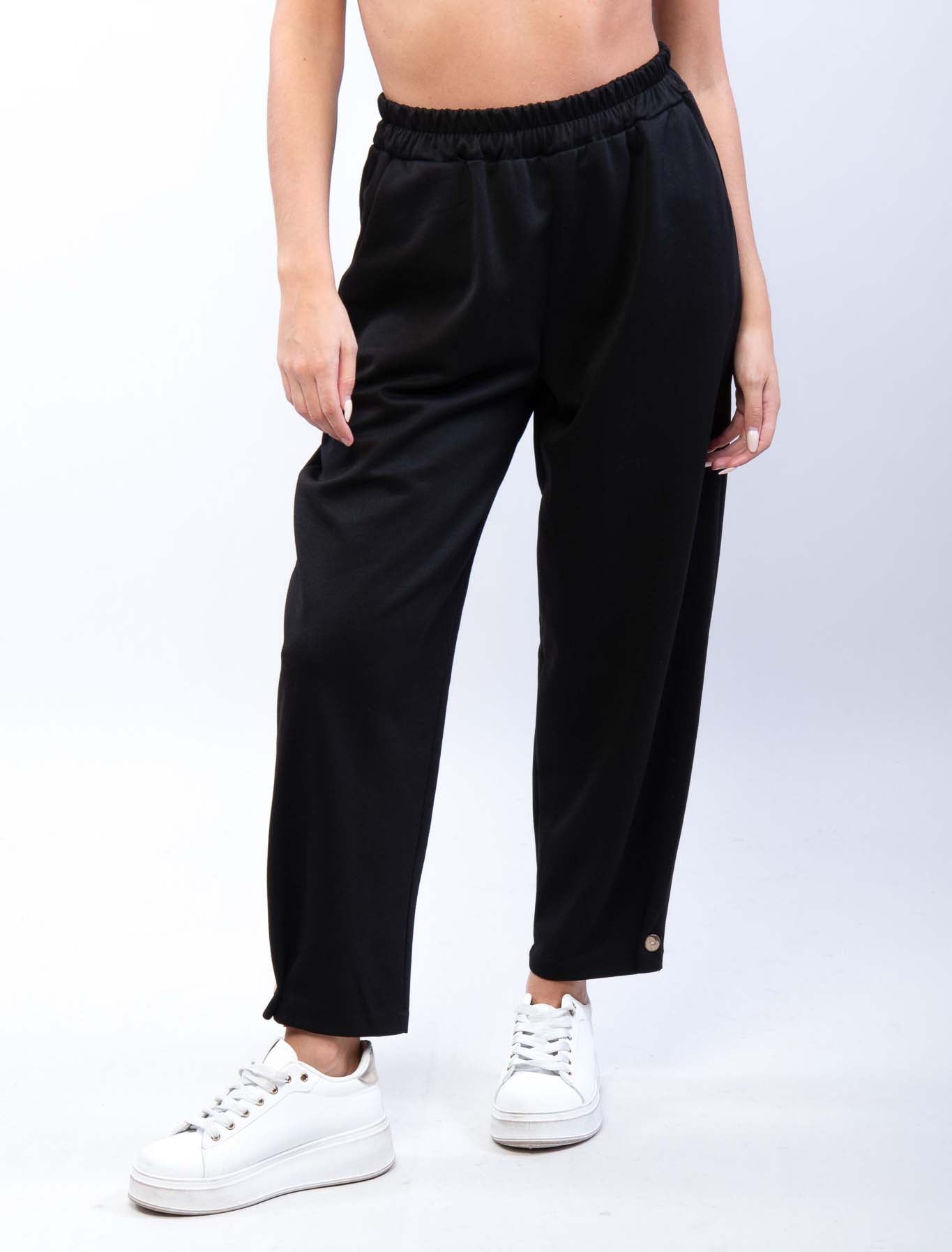 Pantalone con bottone