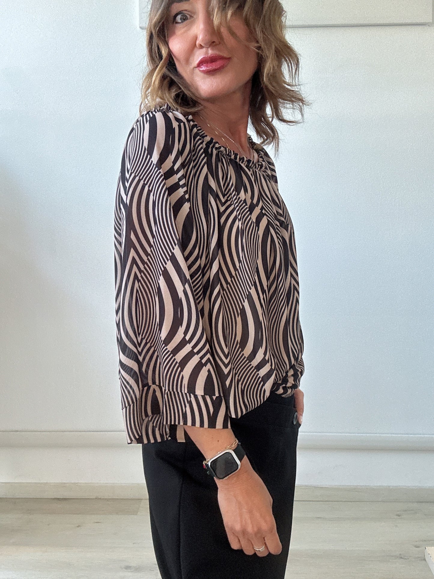 Blusa scollo arricciato