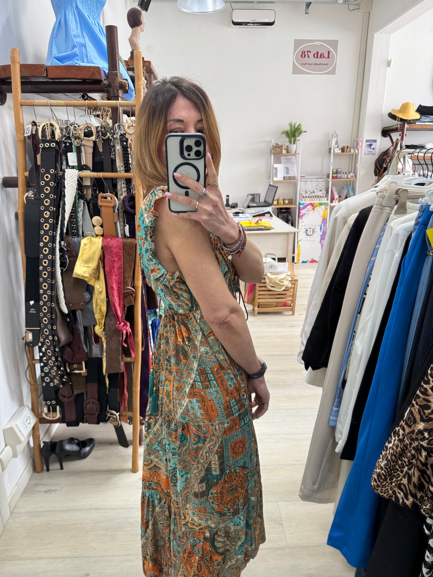 Abito boho con nappine