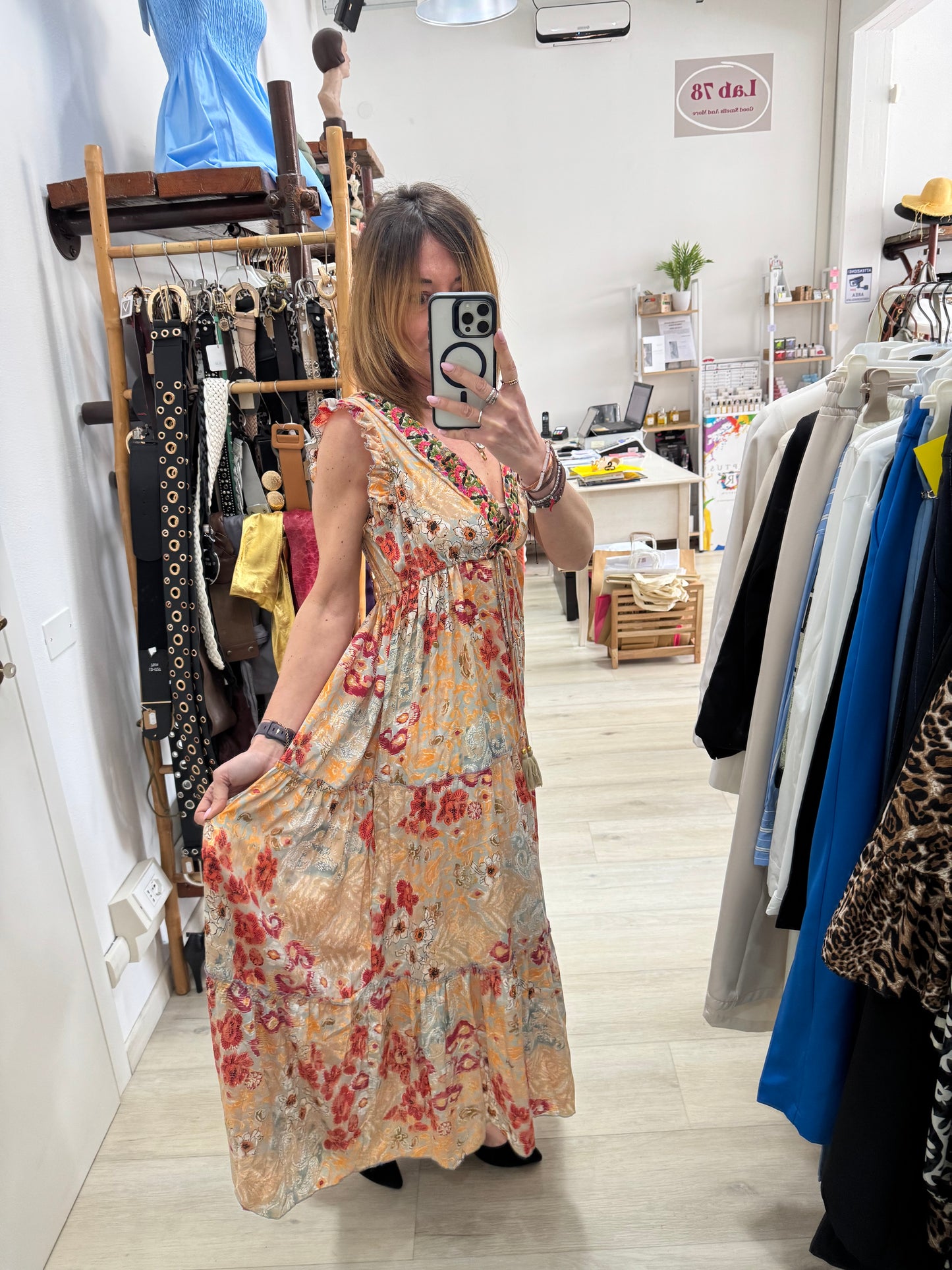 Abito boho con nappine
