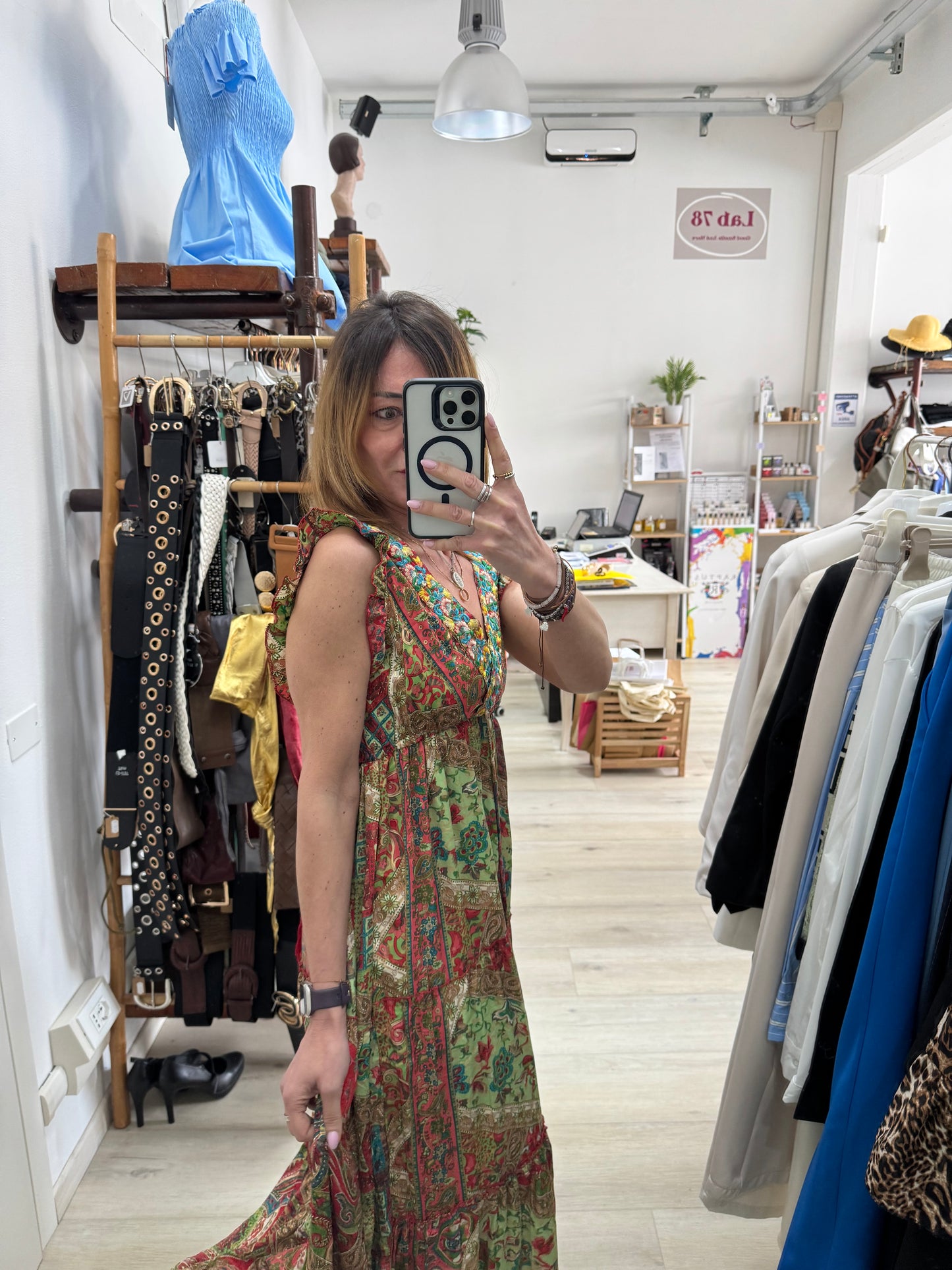 Abito boho con nappine