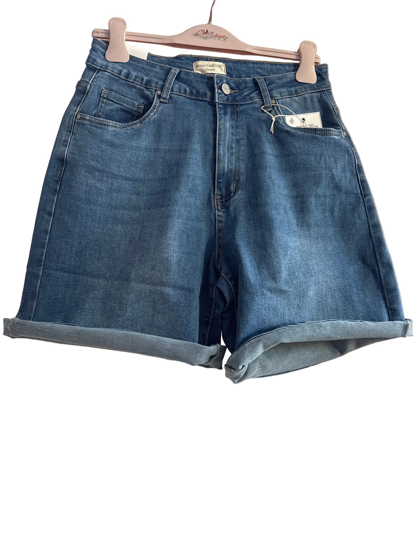 Short in jeans