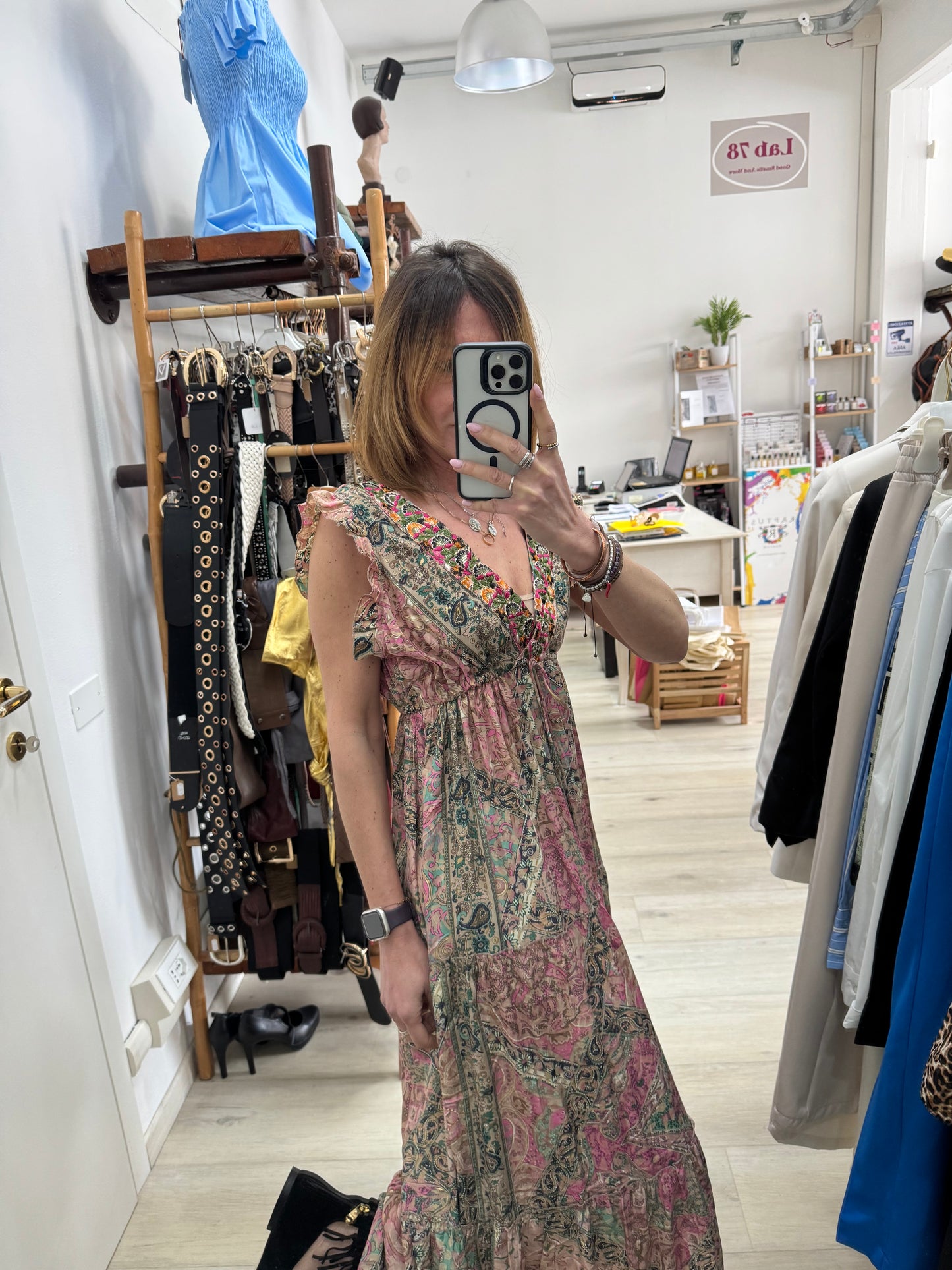 Abito boho con nappine