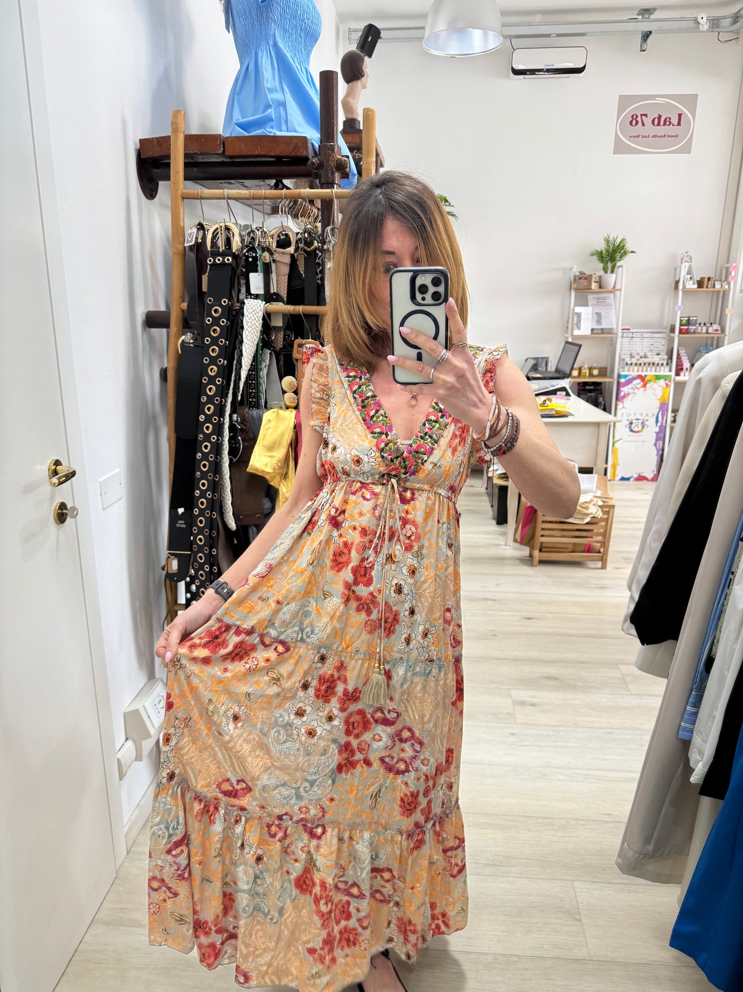 Abito boho con nappine