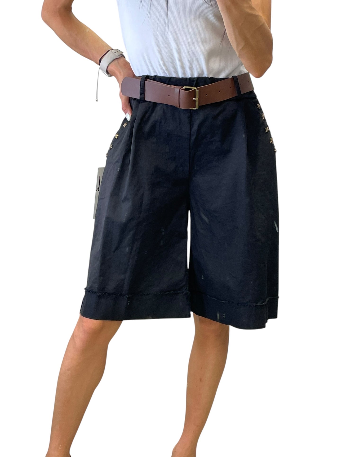 Bermuda con borchie