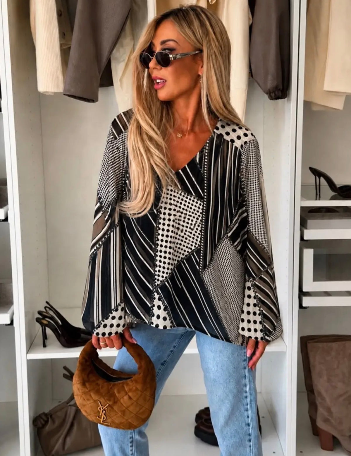 Blusa scollo V patchwork