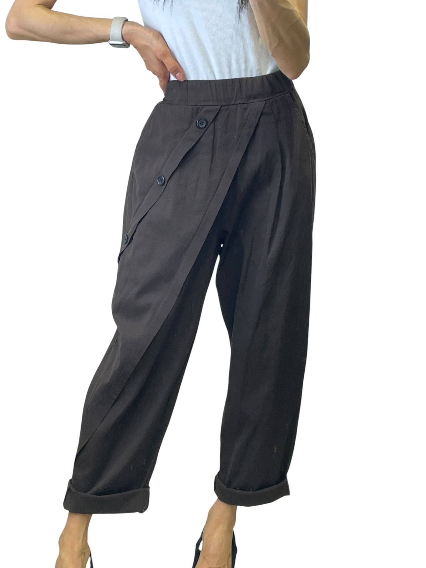 Pantalone con bottoni