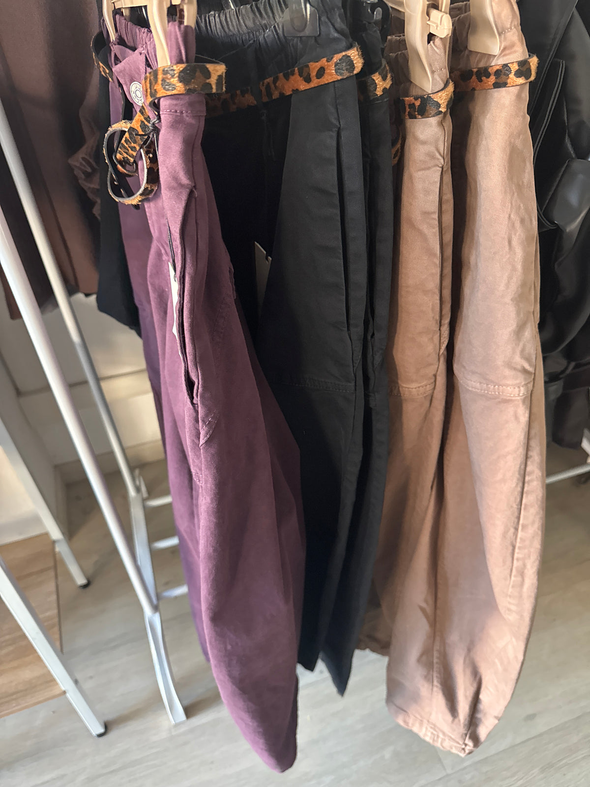 Pantalone in cotone a ovetto