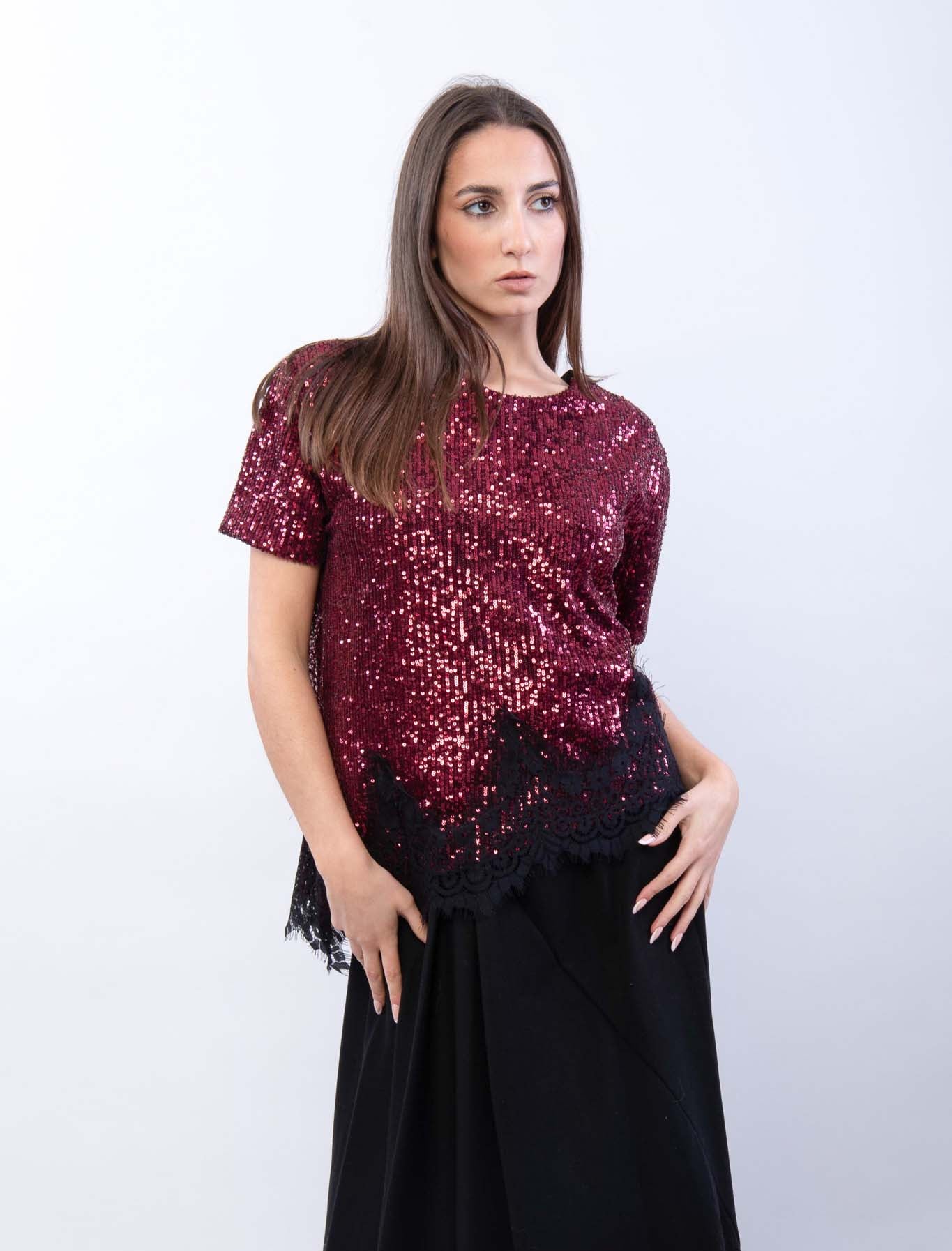 Maglietta con pailettes e pizzo