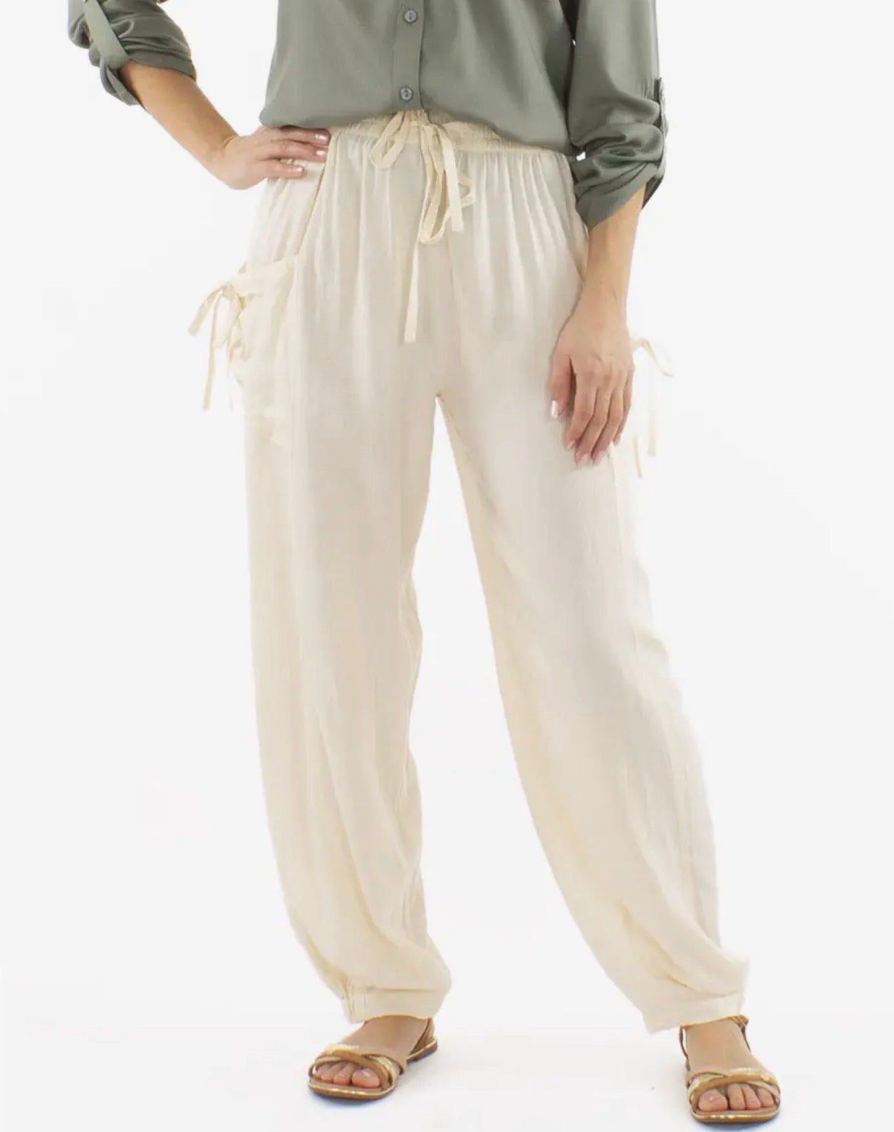 Pantalone con tasche