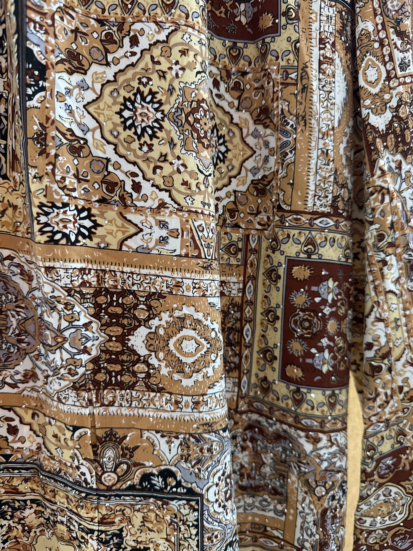 Pantalone in viscosa con brillantini