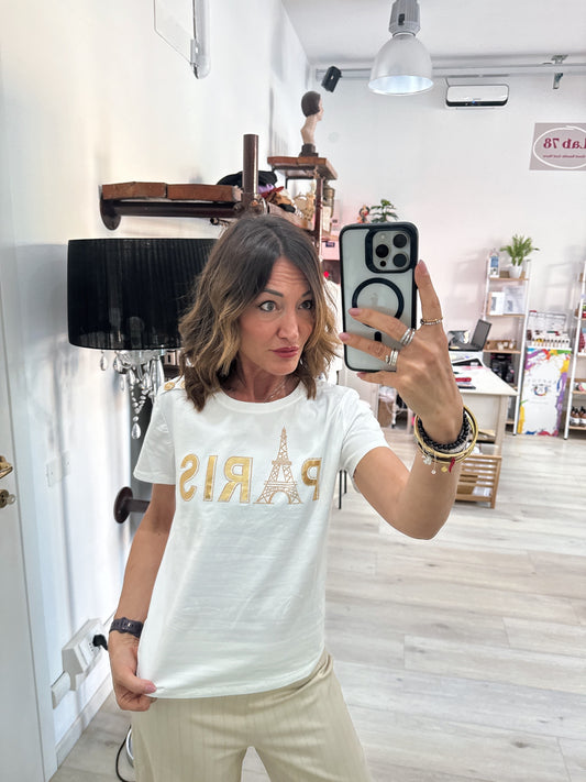 T shirt con applicazioni