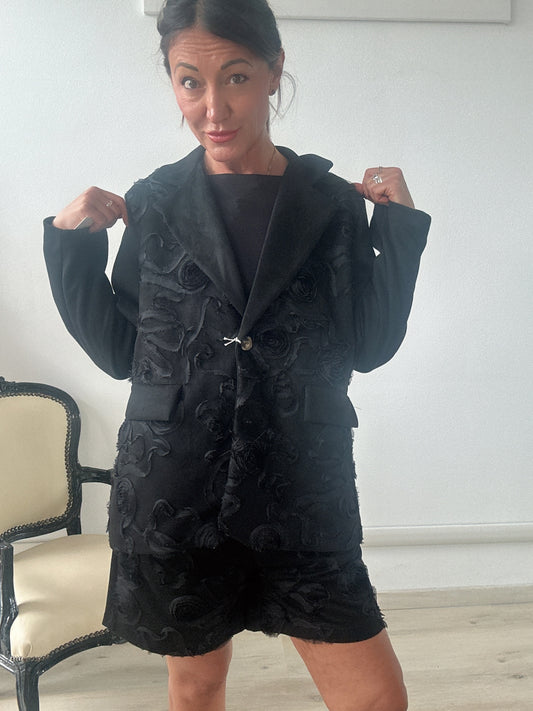 Blazer con ricamo