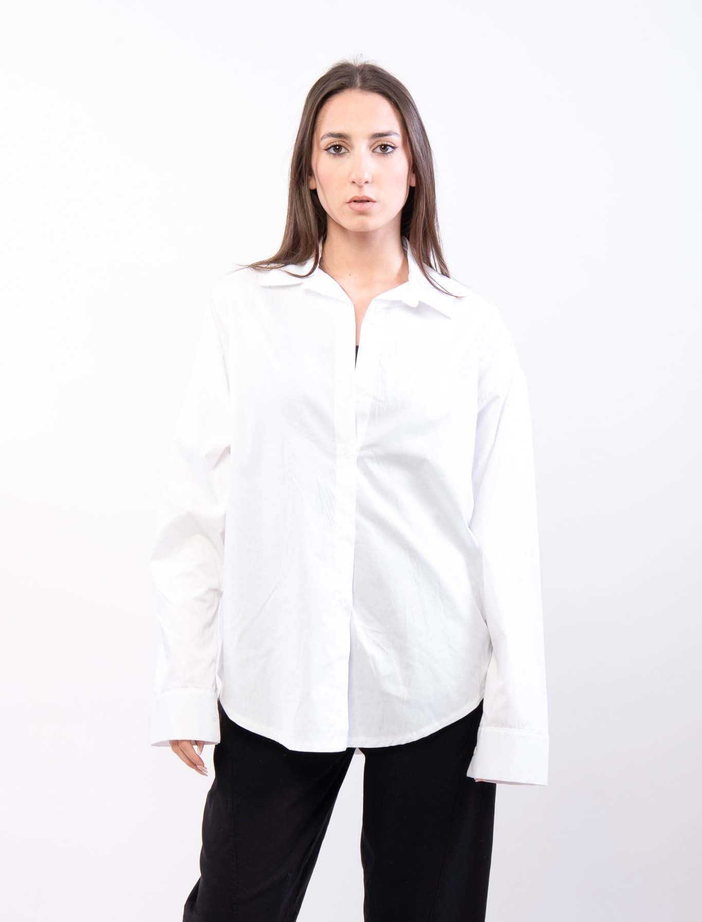 Camicia con ricamo