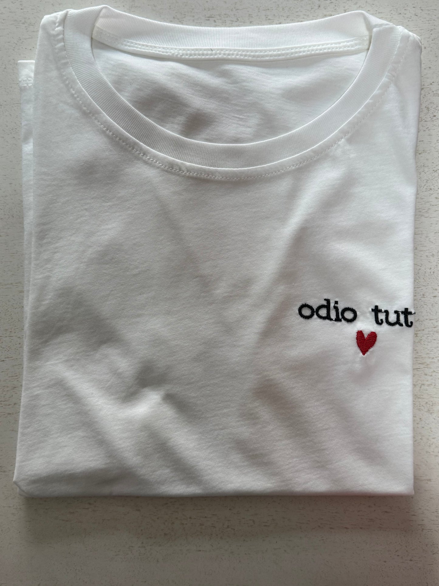 T shirt “Odio tutti”
