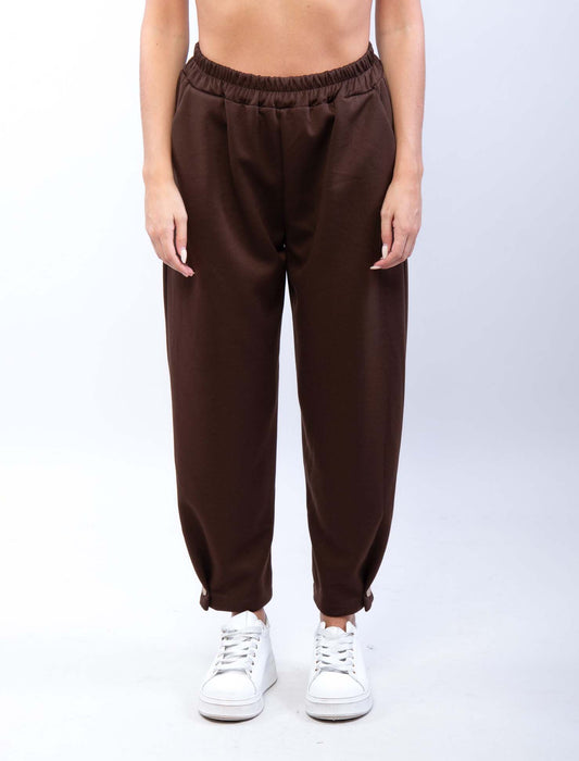 Pantalone con bottone