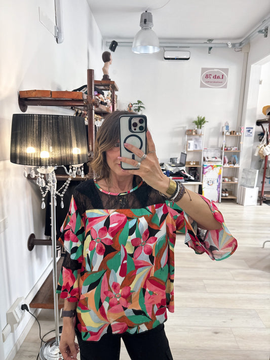 Blusa con manica a campana