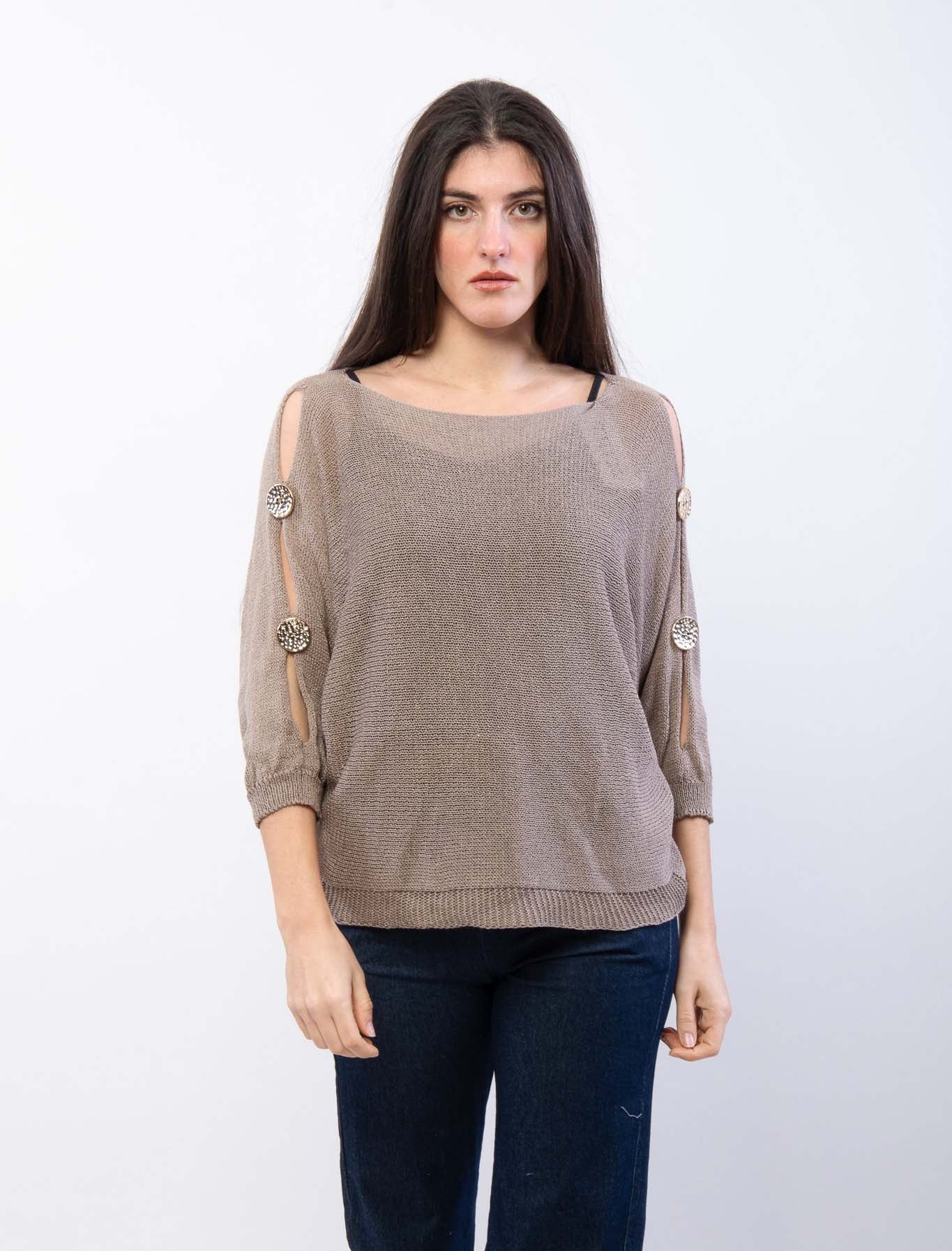 Maglia con spacchi sulle braccia