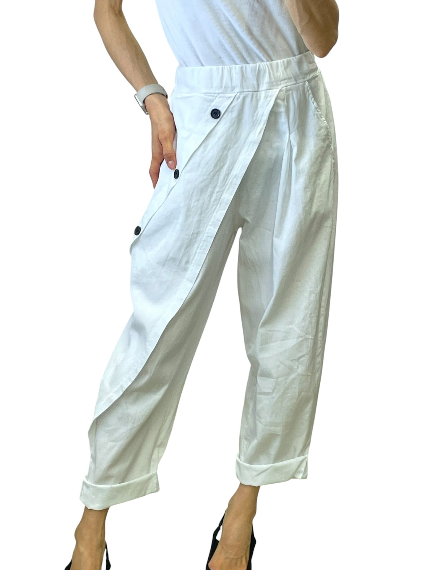 Pantalone con bottoni