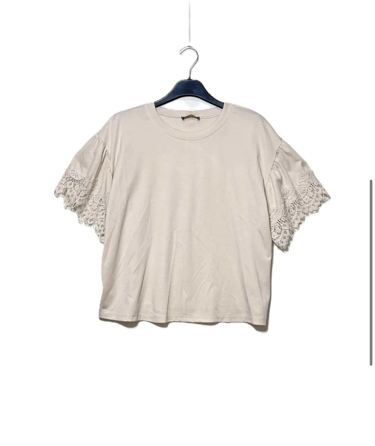 T shirt con manica in pizzo