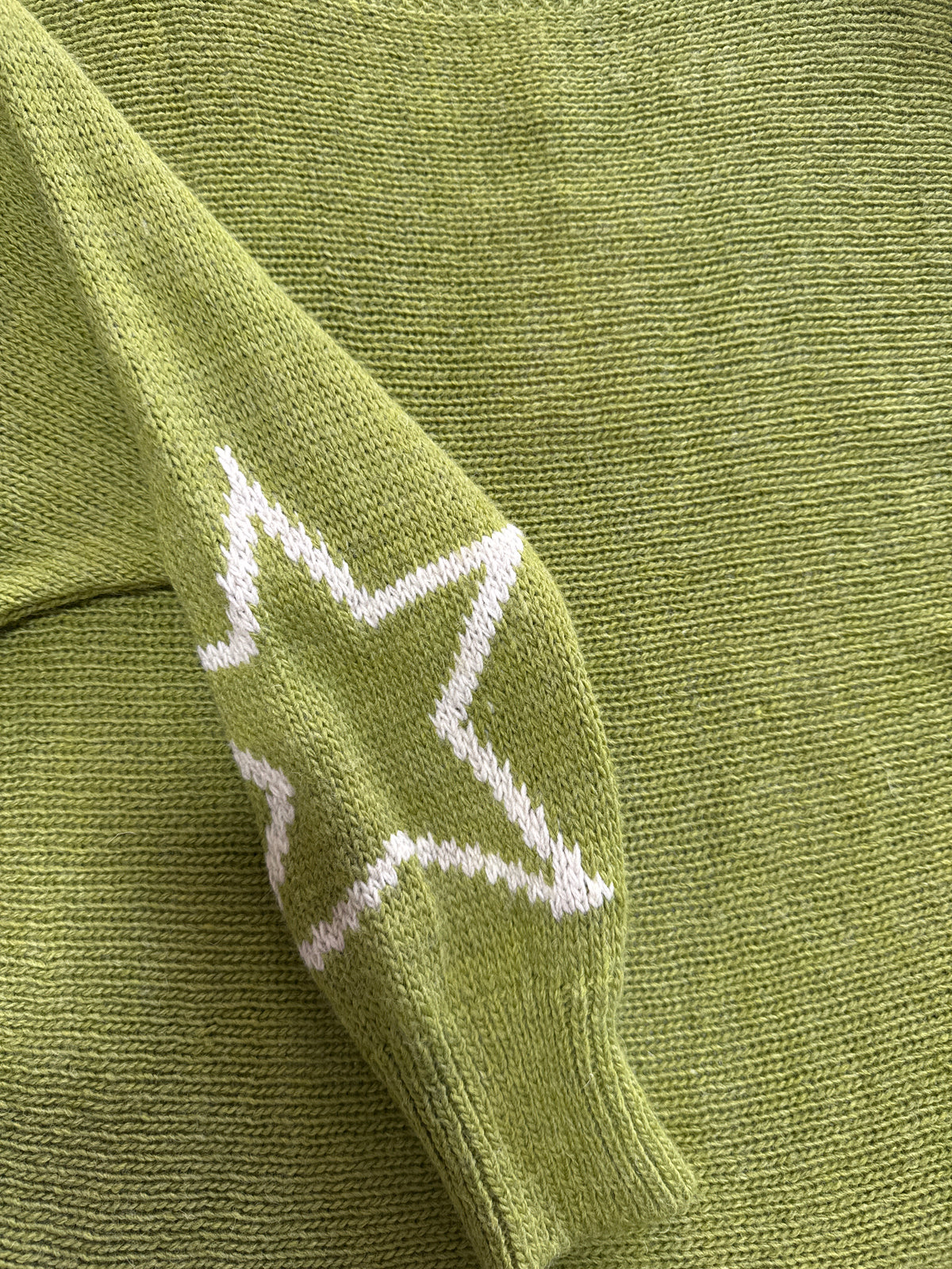 Maglia con stella manica