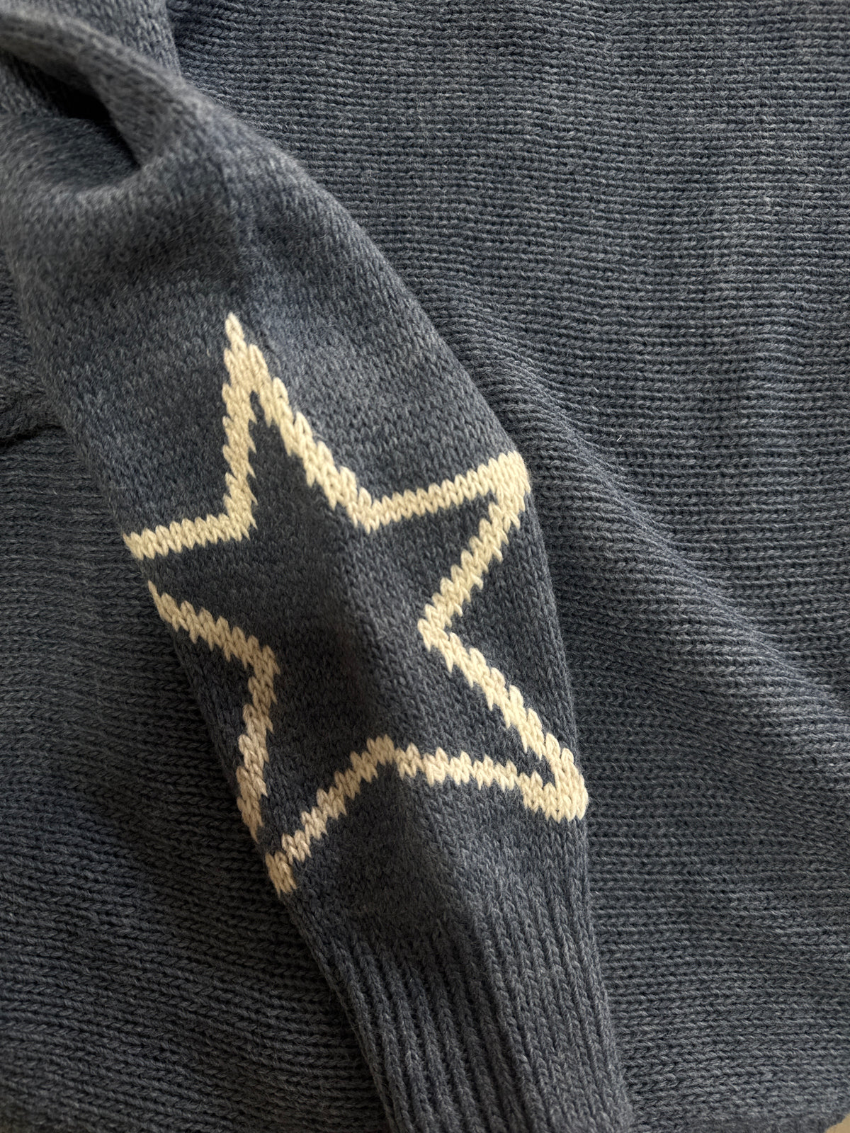 Maglia con stella manica