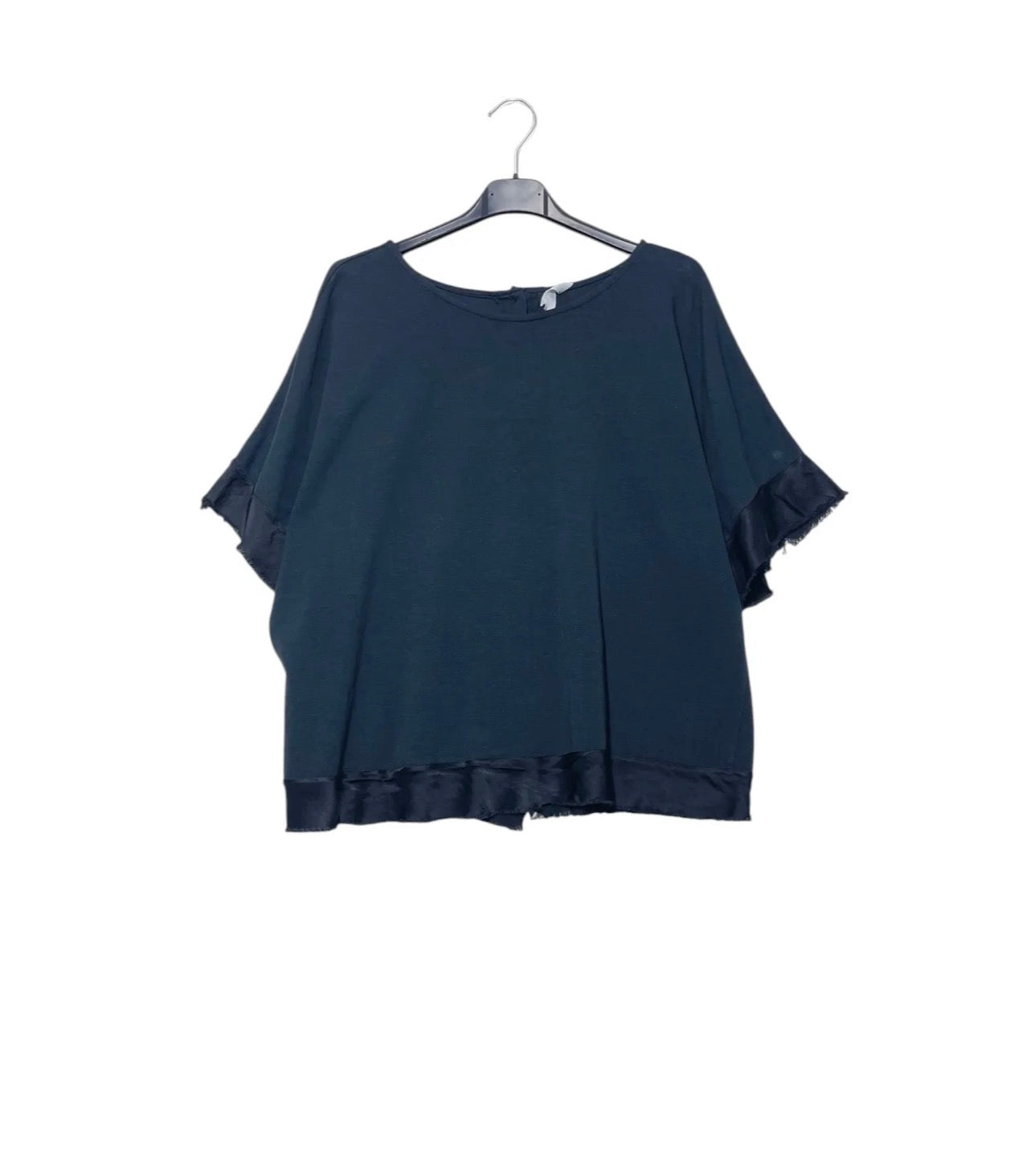 T shirt con profilo in raso