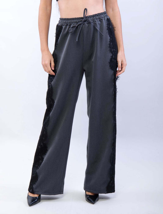 Pantalone con bande laterali