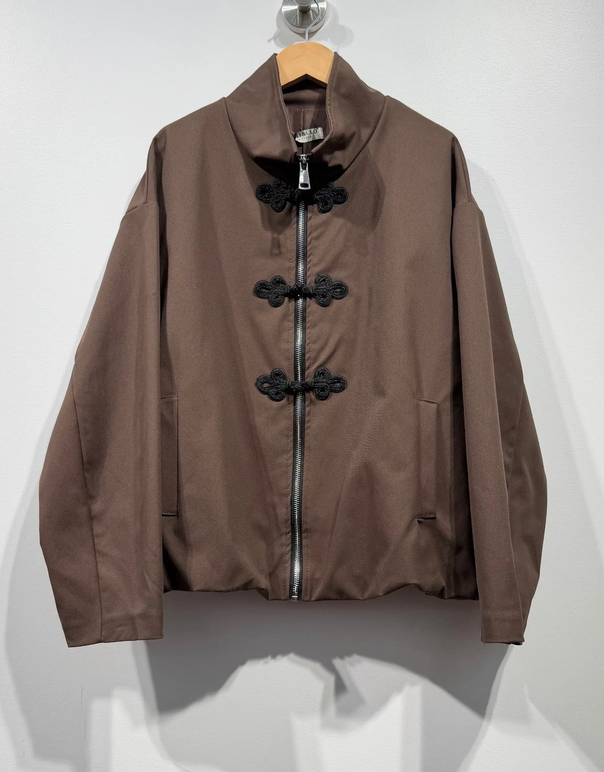Bomber con alamari