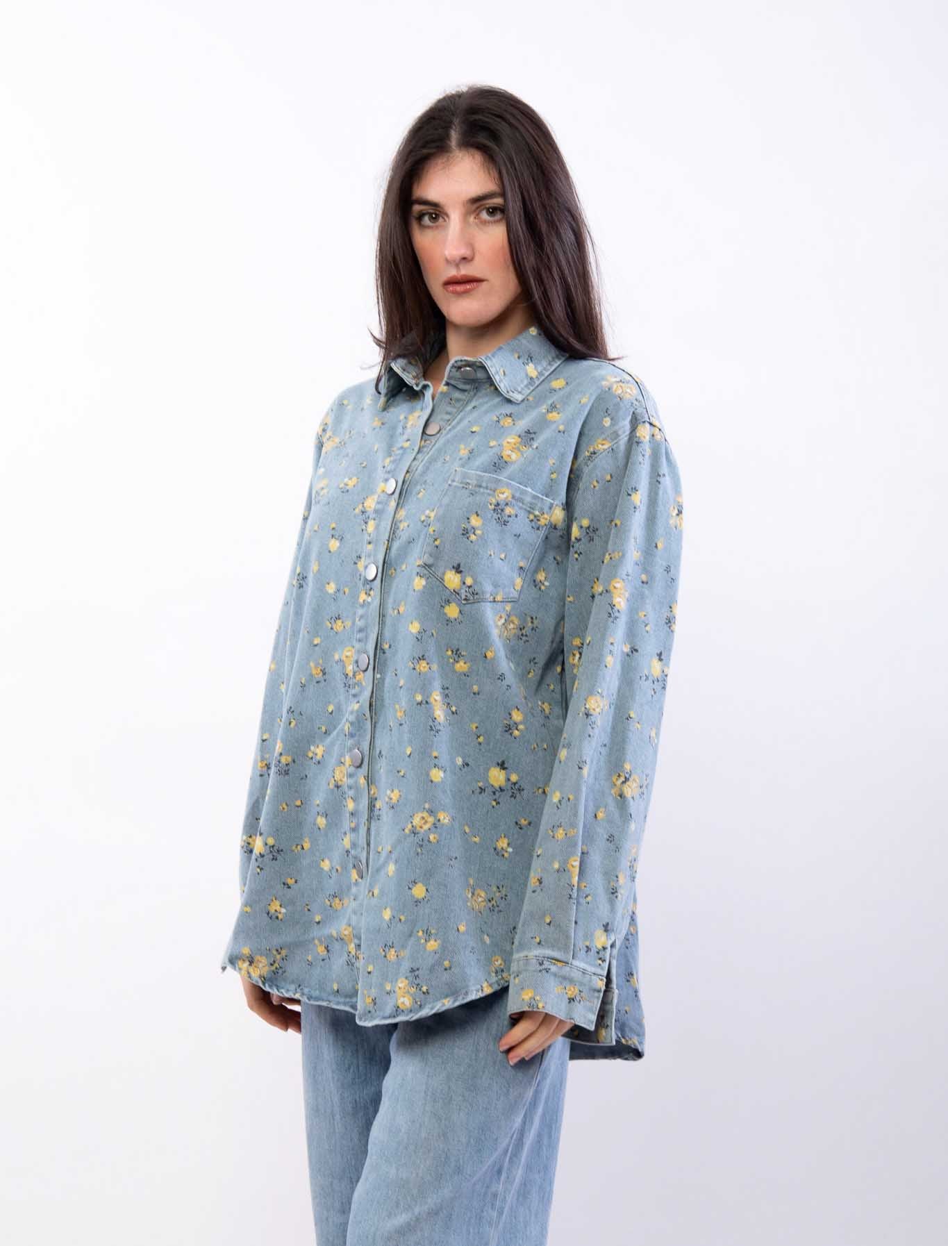 Camicia over in jeans