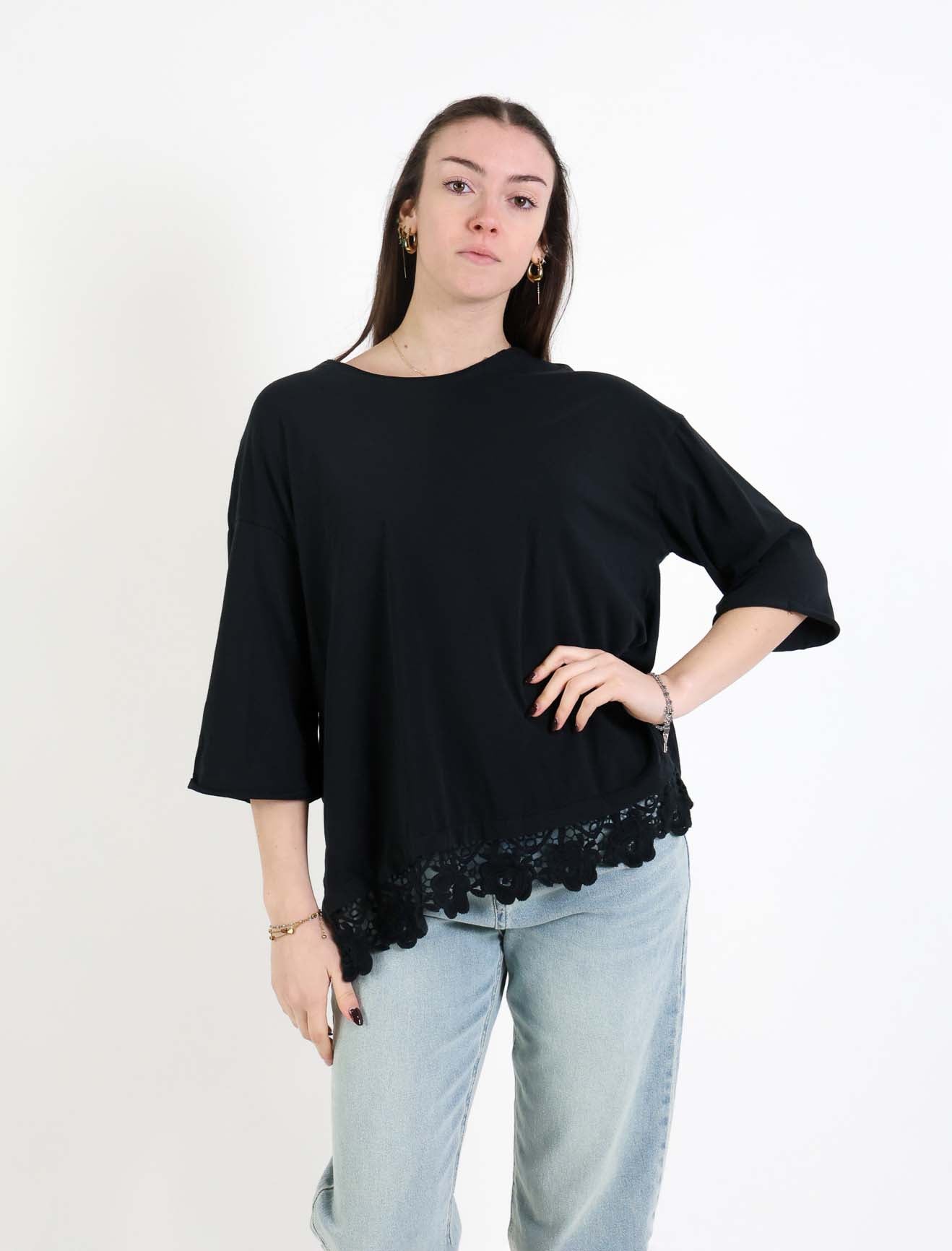 T shirt con macramè