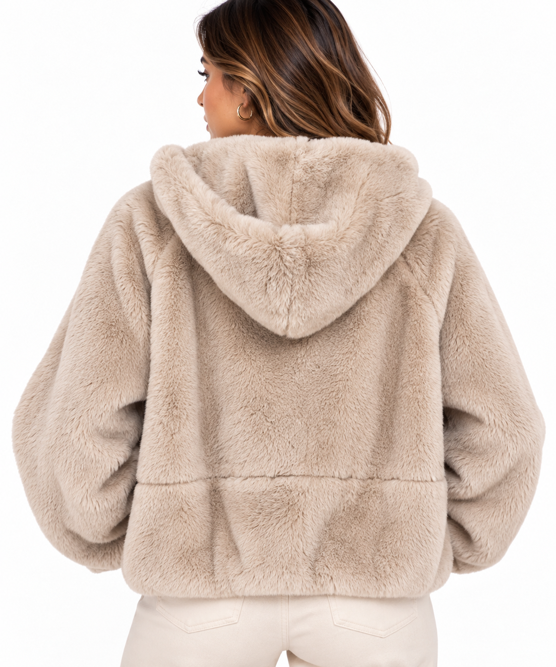 Pelliccia ecologica con cappuccio